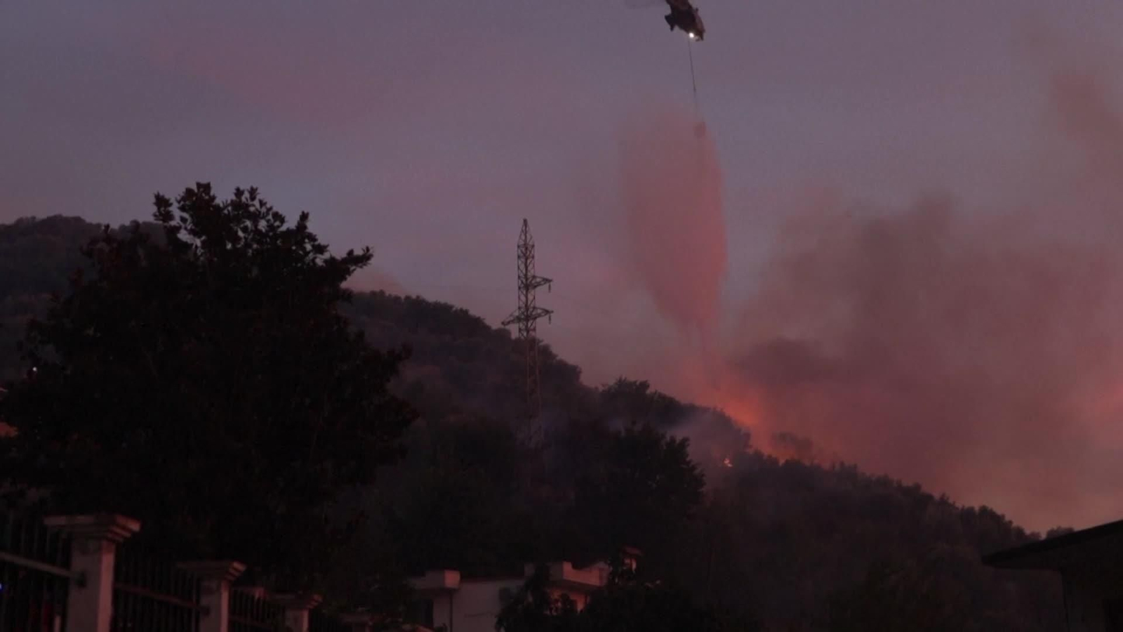 va incendios albania