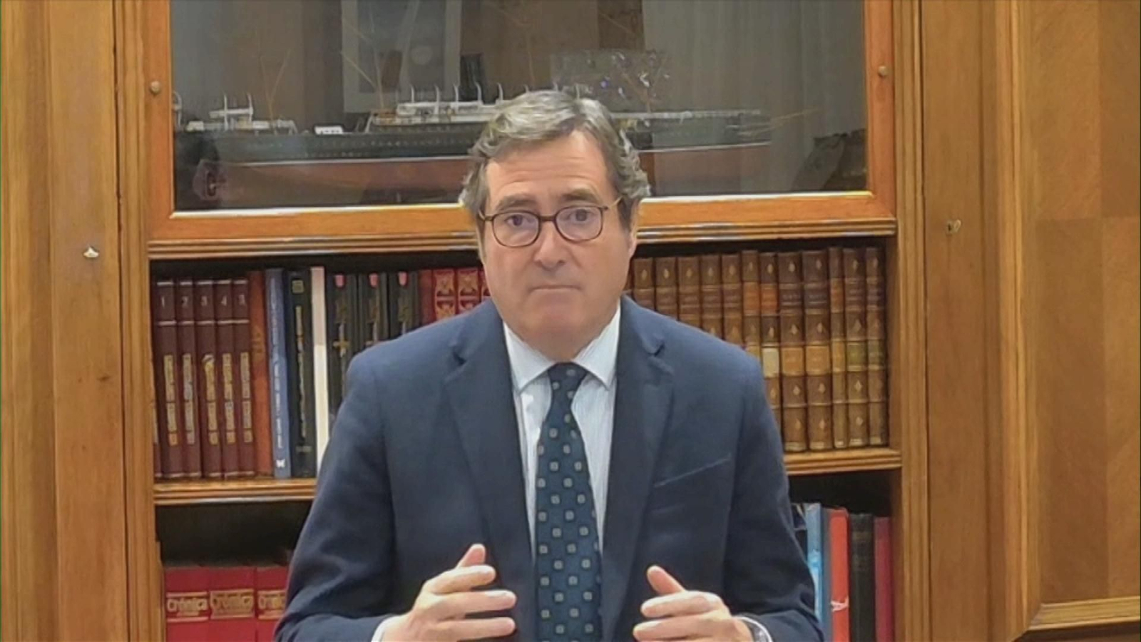 V011 MADRID ENTREVISTA GARAMENDI MEDIASET frame 3323