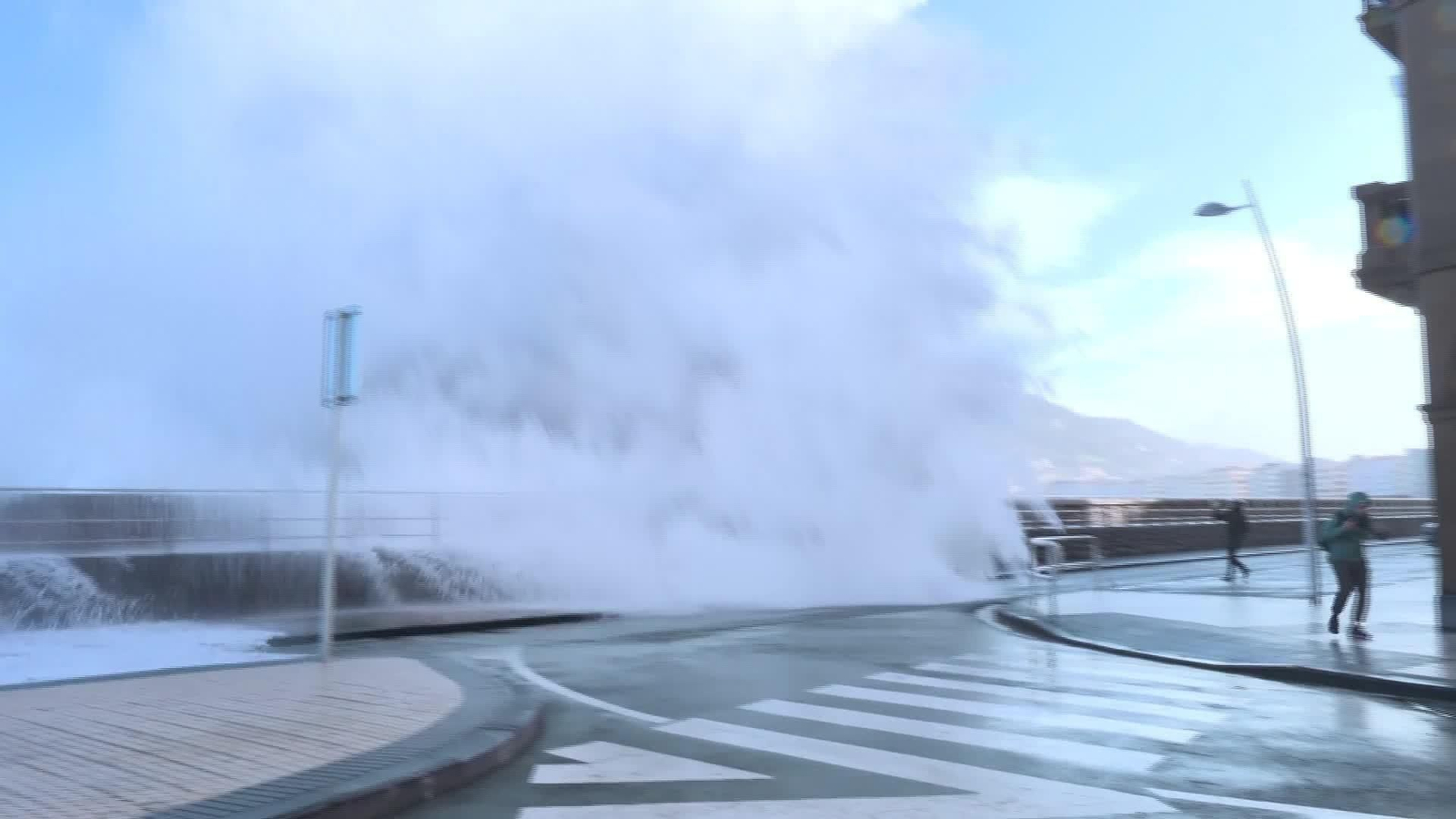J033-VARIOS TEMPORAL EN CANTABRIA Y PAIS VASCO