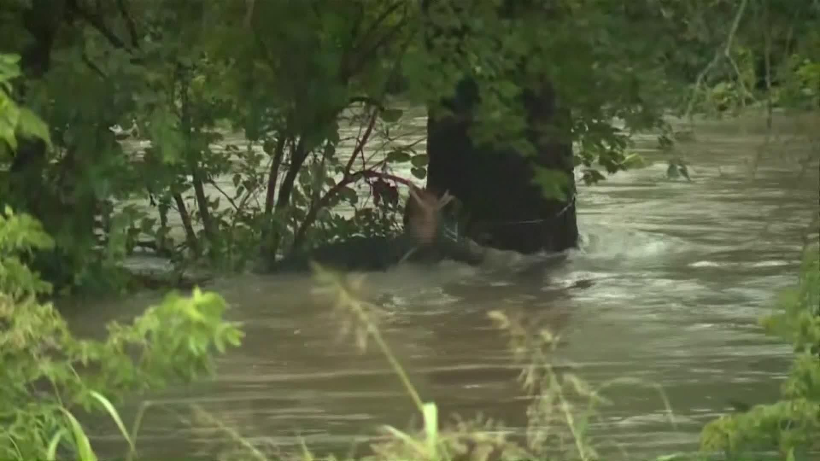 M003-EEUU MOMENTO RESCATE INUNDACIONES KANSAS