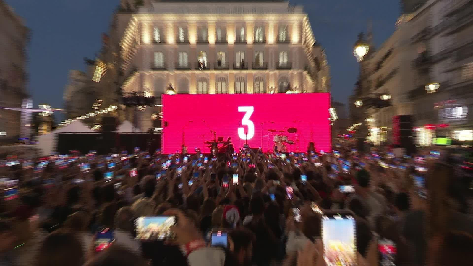 X012-MADRID CONCIERTO PABLO ALBORAN PUERTA SOL