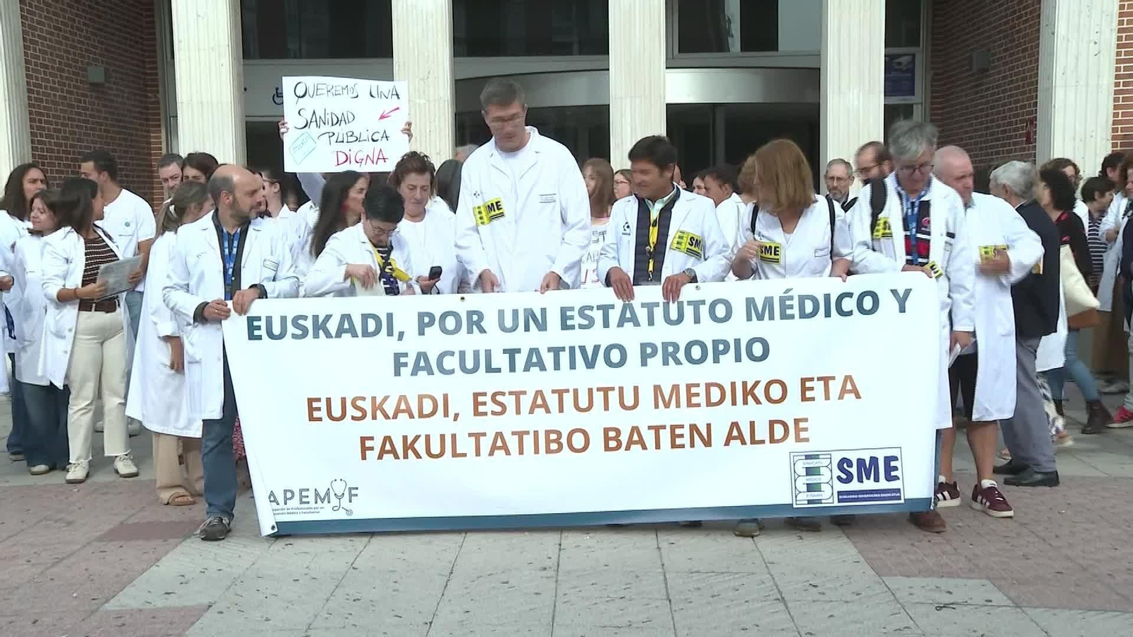 V025-VARIOS PROTESTA MEDICOS V025-VARIOS PROTESTA MEDICOS