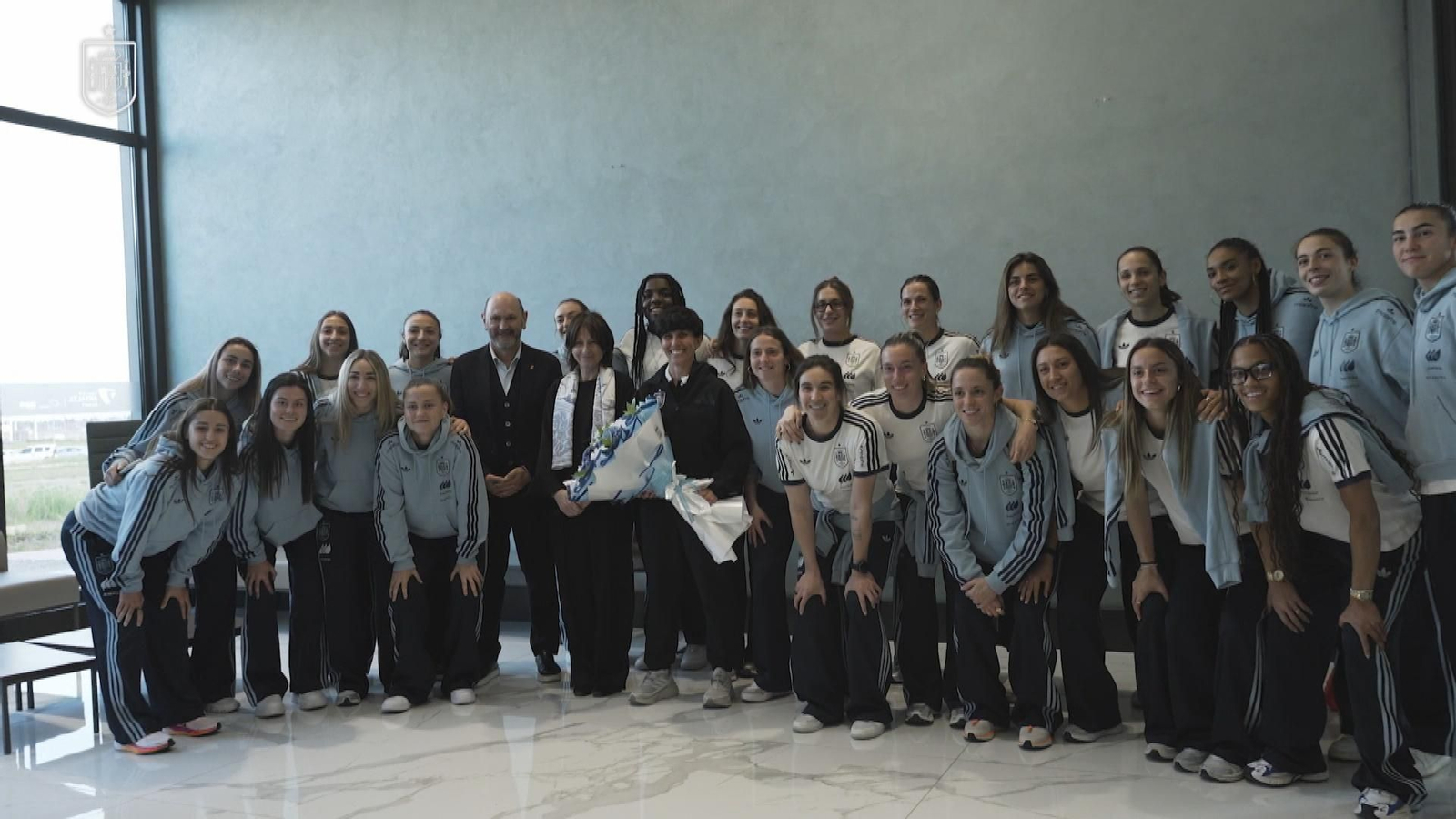 La selección española de fútbol femenina aterriza en Turquía "con muchas medidas de seguridad"