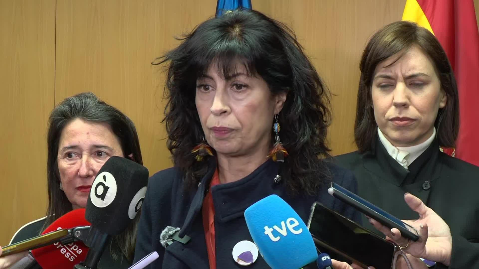 J097-VALENCIA ANA REDONDO REUNION COFRADES 2