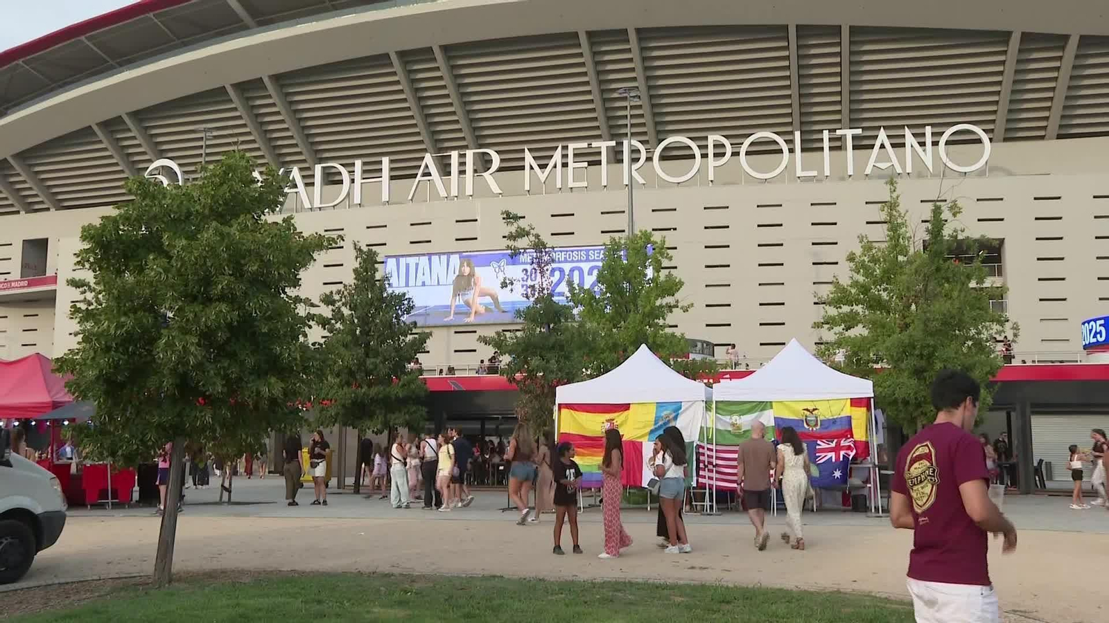 J032-MADRID AMBIENTE CONCIERTO AITANA