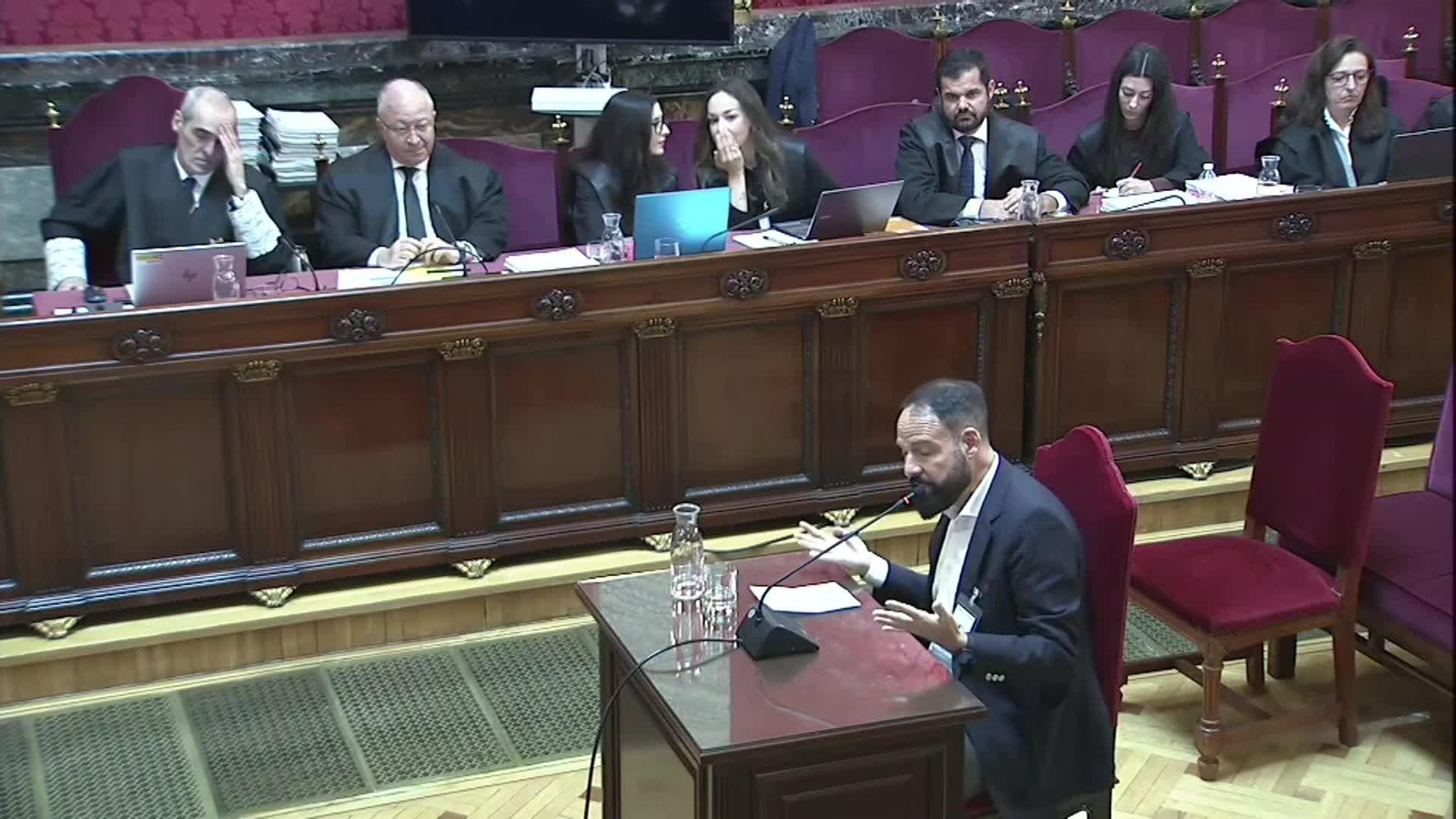 web otro día de billetes psoe