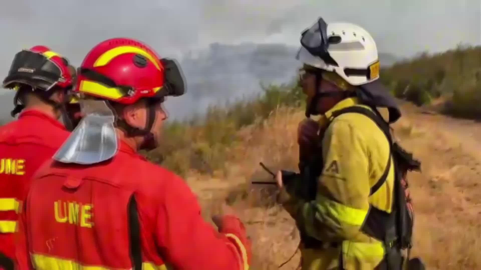 V056-HUELVA EVOLUCION INCENDIO NIEBLA TARDE