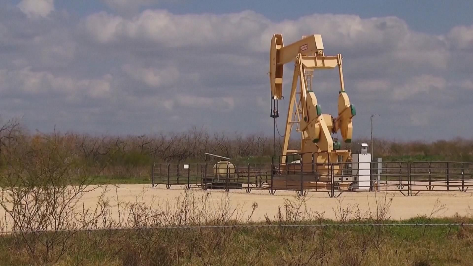Liberación de barriles de petróleo
