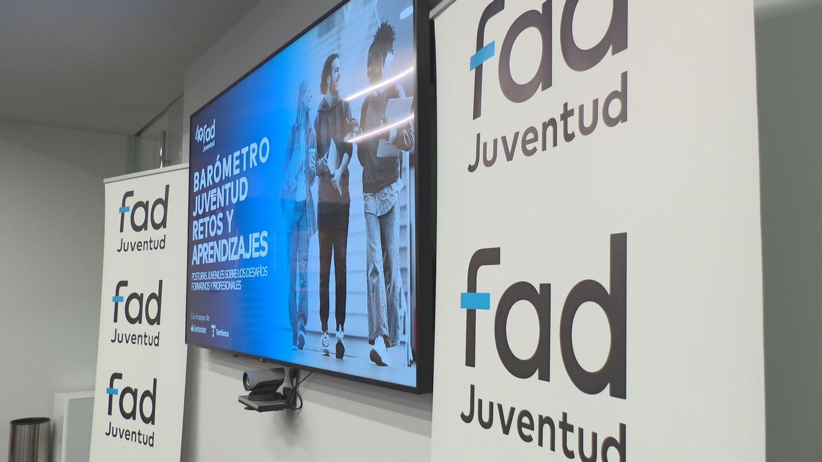 J032-MADRID BAROMETRO FAD DESAFIOS PROFESIONALES JOVENES