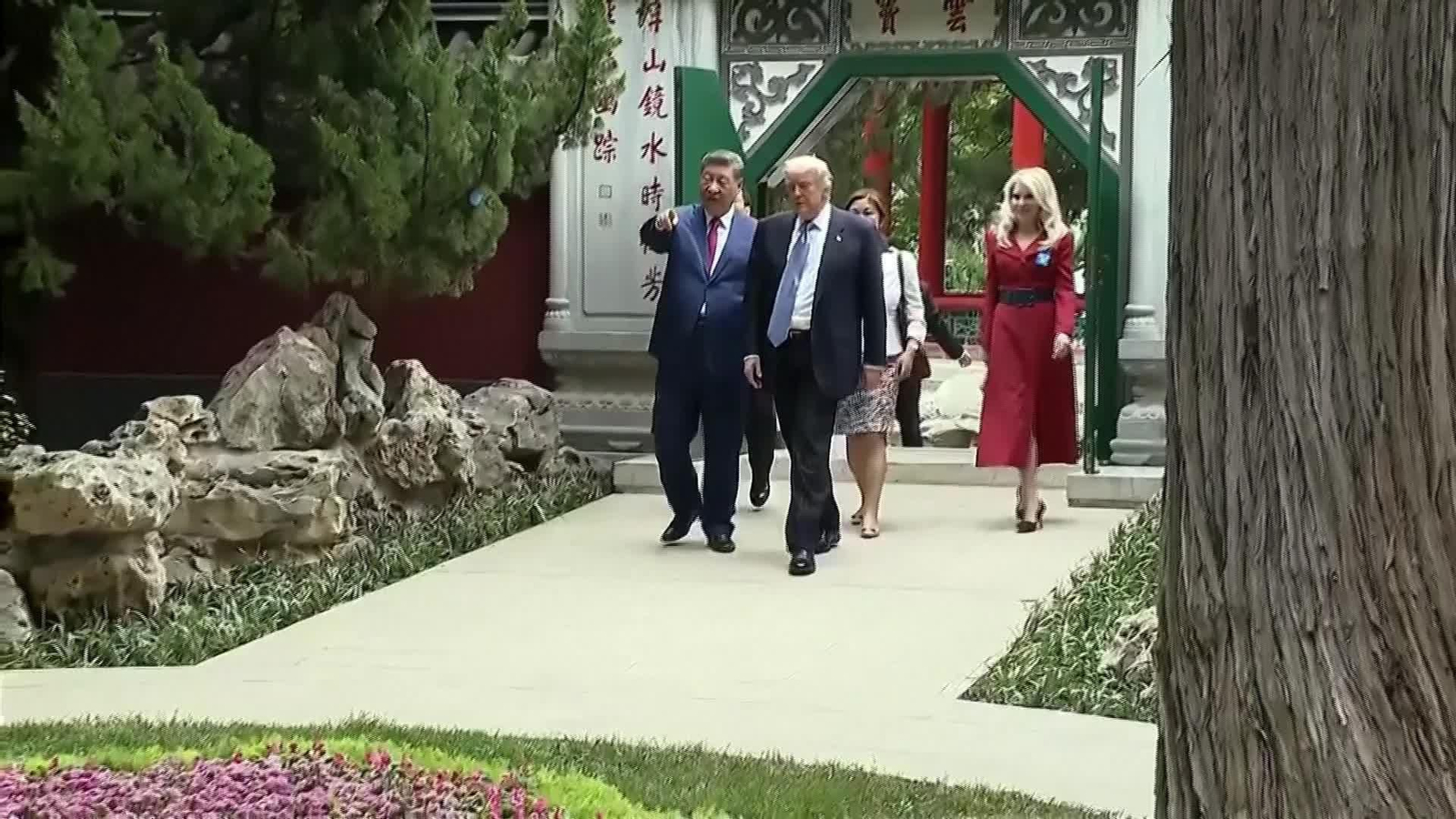 V009-CHINA TRUMP CONCLUYE VISITA