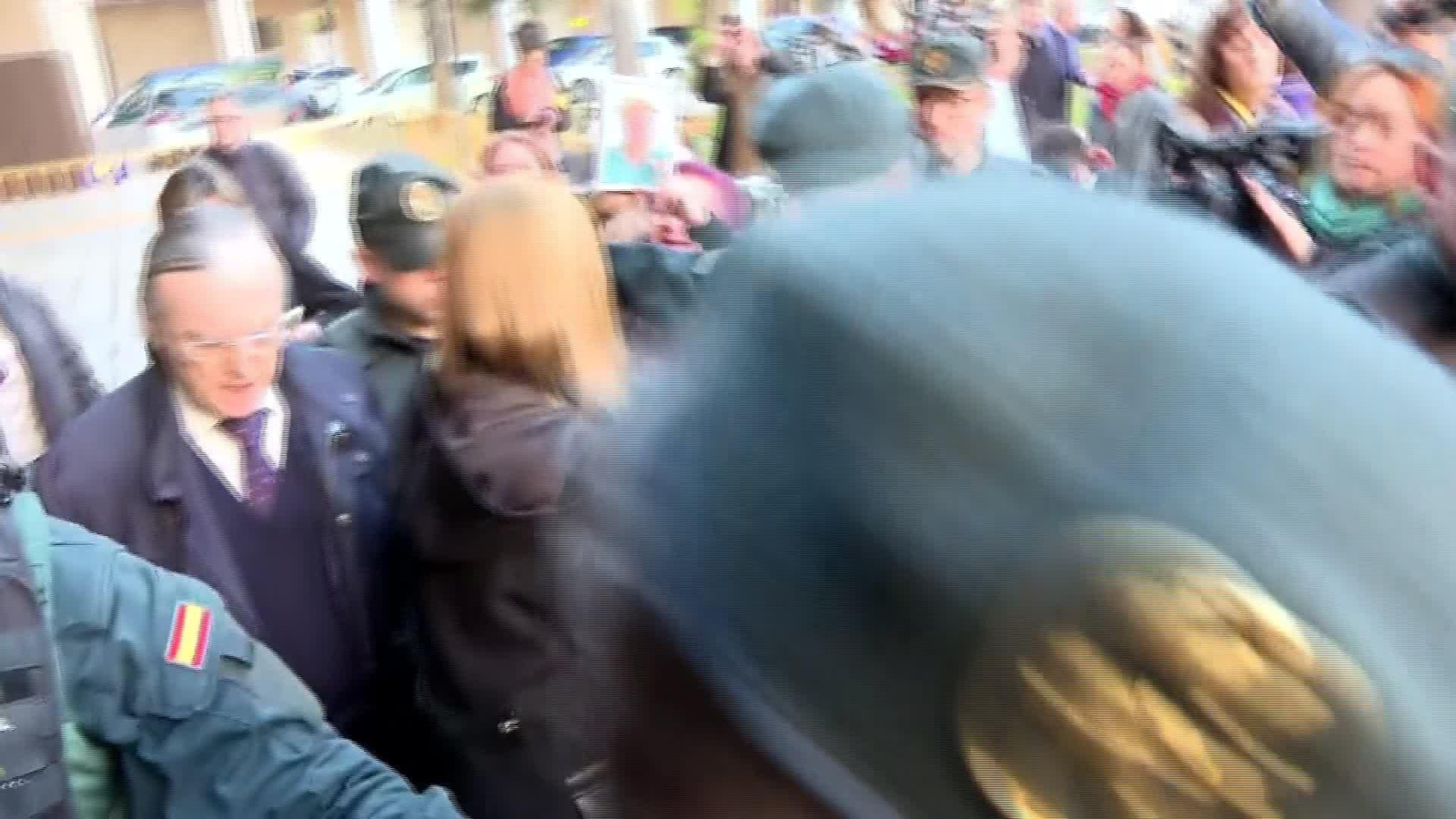 L049-EDI VALENCIA PRADAS Y LAS VICTIMAS