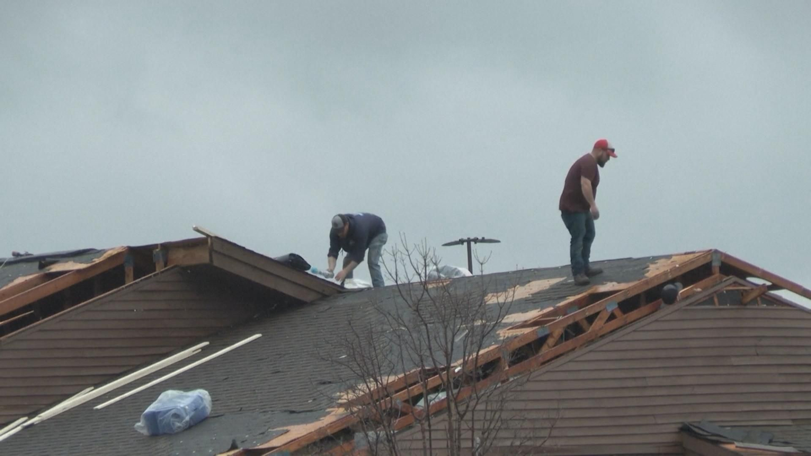 Daños tornado Michigan
