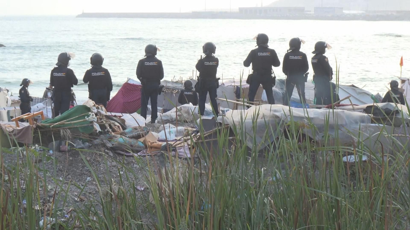 Levantamiento de asentamientos de migrantes en Ceuta