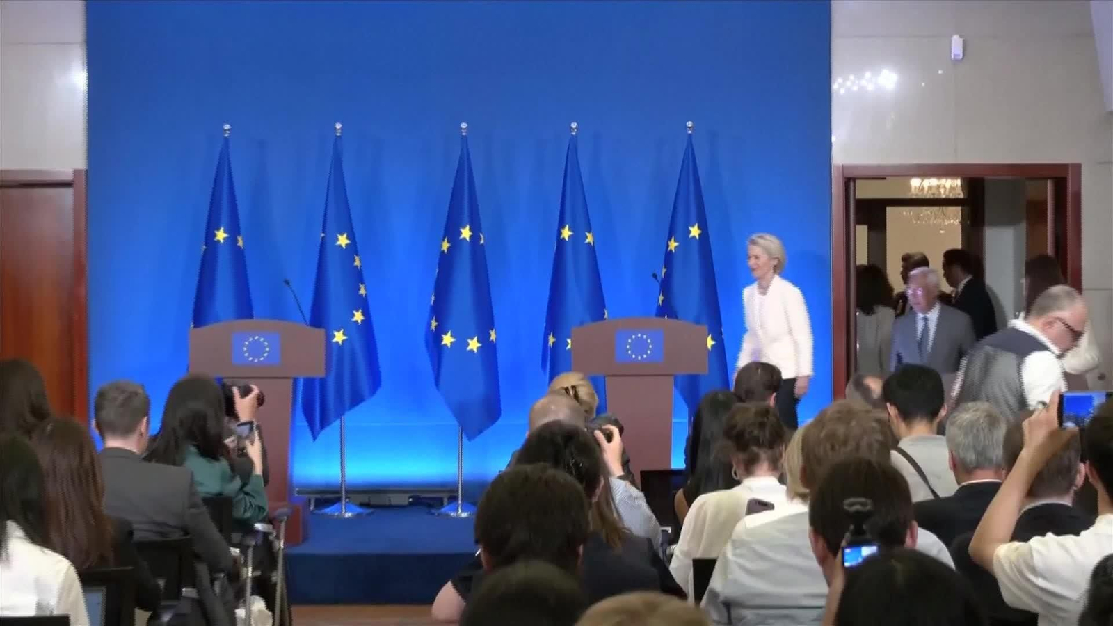 J051-CHINA CUMBRE UE CON VON DER LEYEN