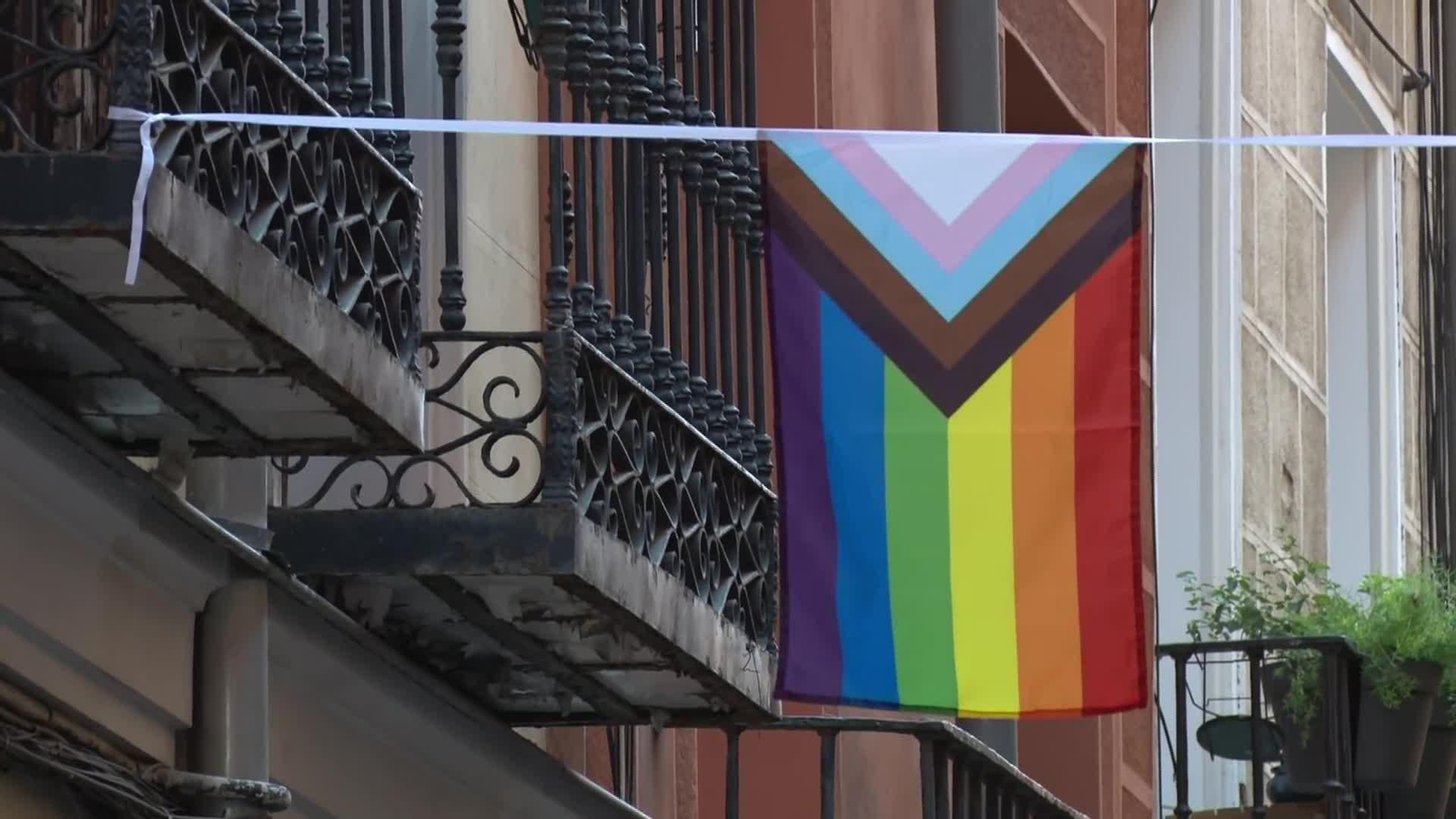 X076-MADRID AMBIENTE PREVIO CHUECA PREGON ORGULLO