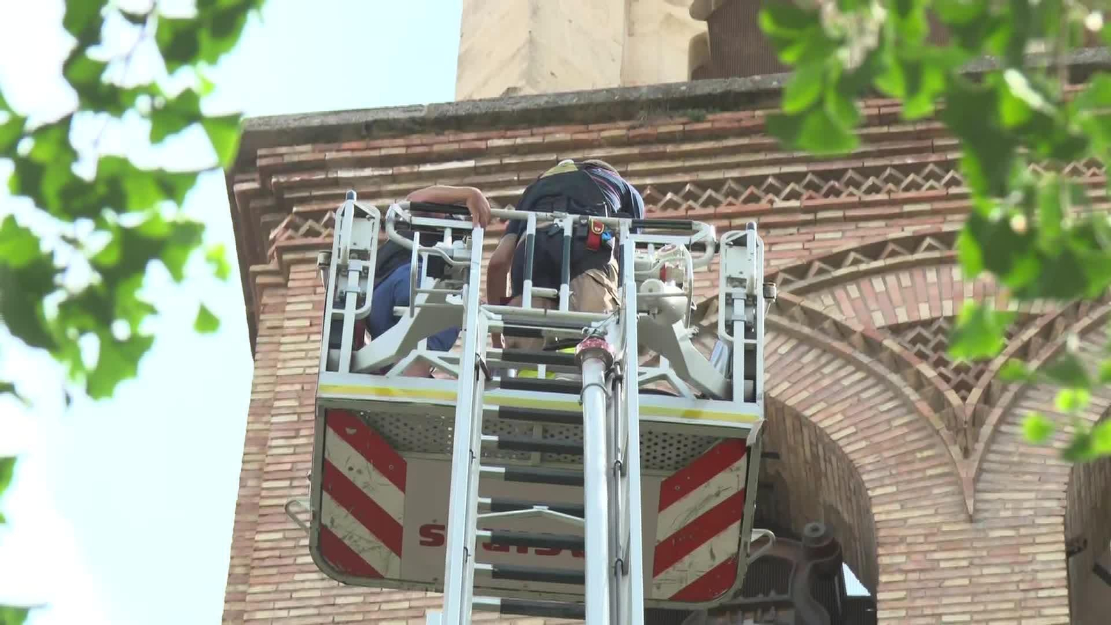 X022-EDI GRANADA REVISION DAÑOS TERREMOTO