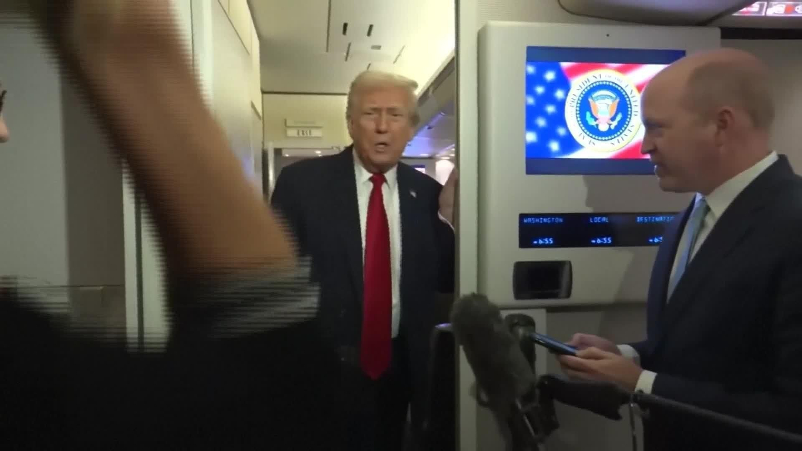 X023-EN EL AIRE TRUMP SOBRE MADURO