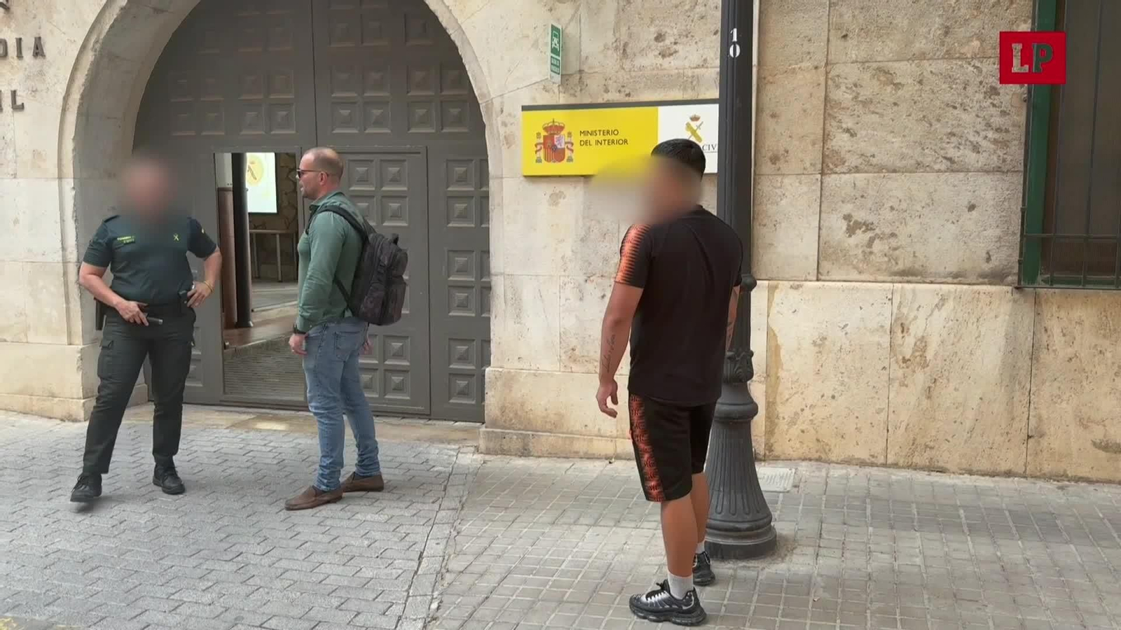 X024-VALENCIA SEGUIMIENTO ATRINCHERADO FUGADO ALFAFAR