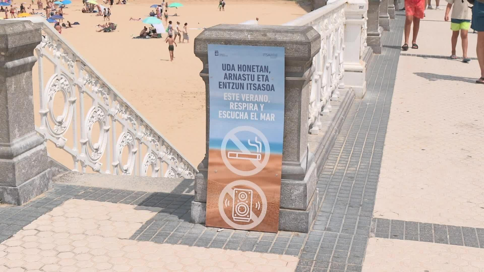 S021-SAN SEBASTIÁN PROHIBIDO TABACO Y MUSICA PLAYA