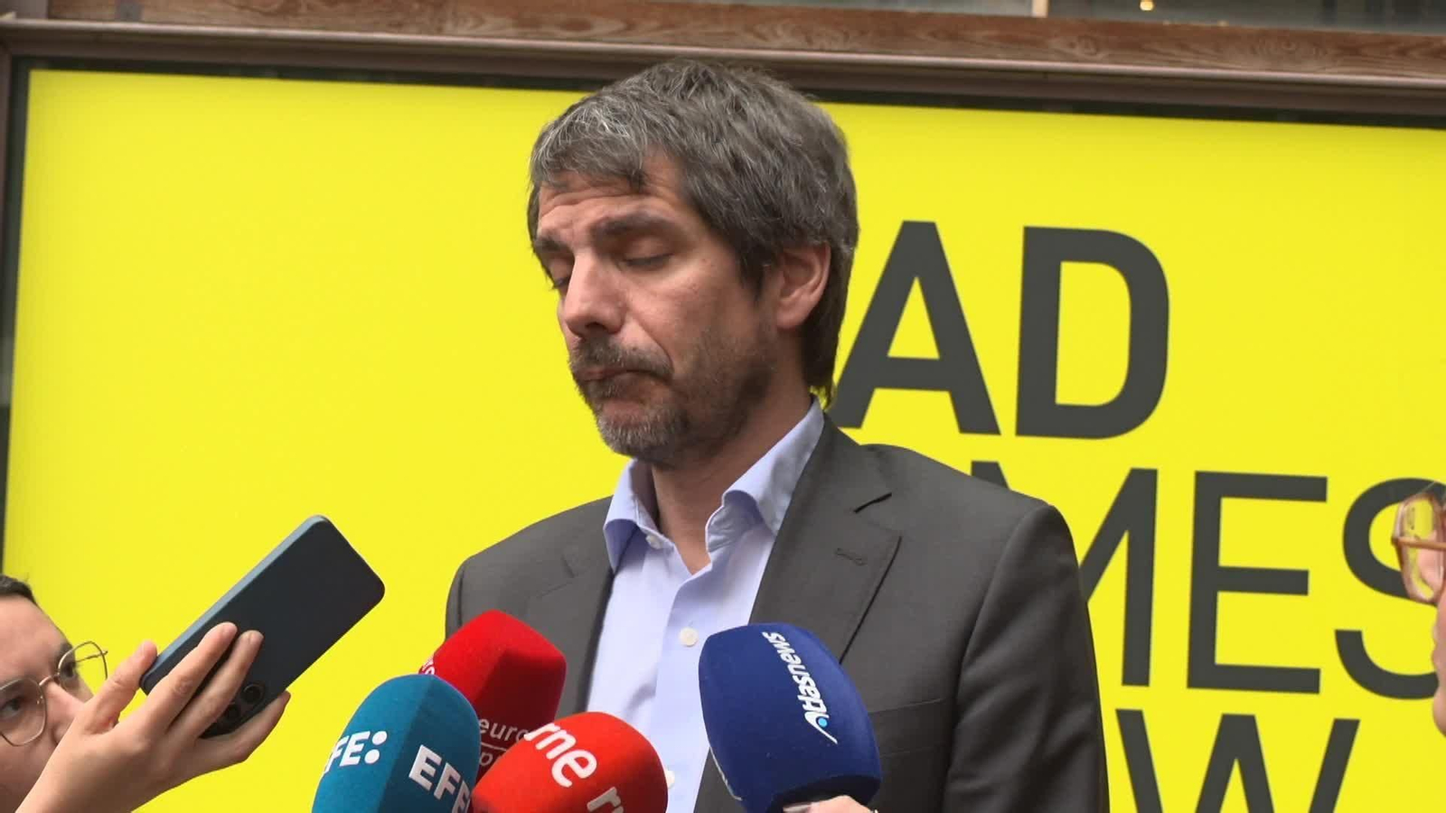 va urtasun feria videojuegos