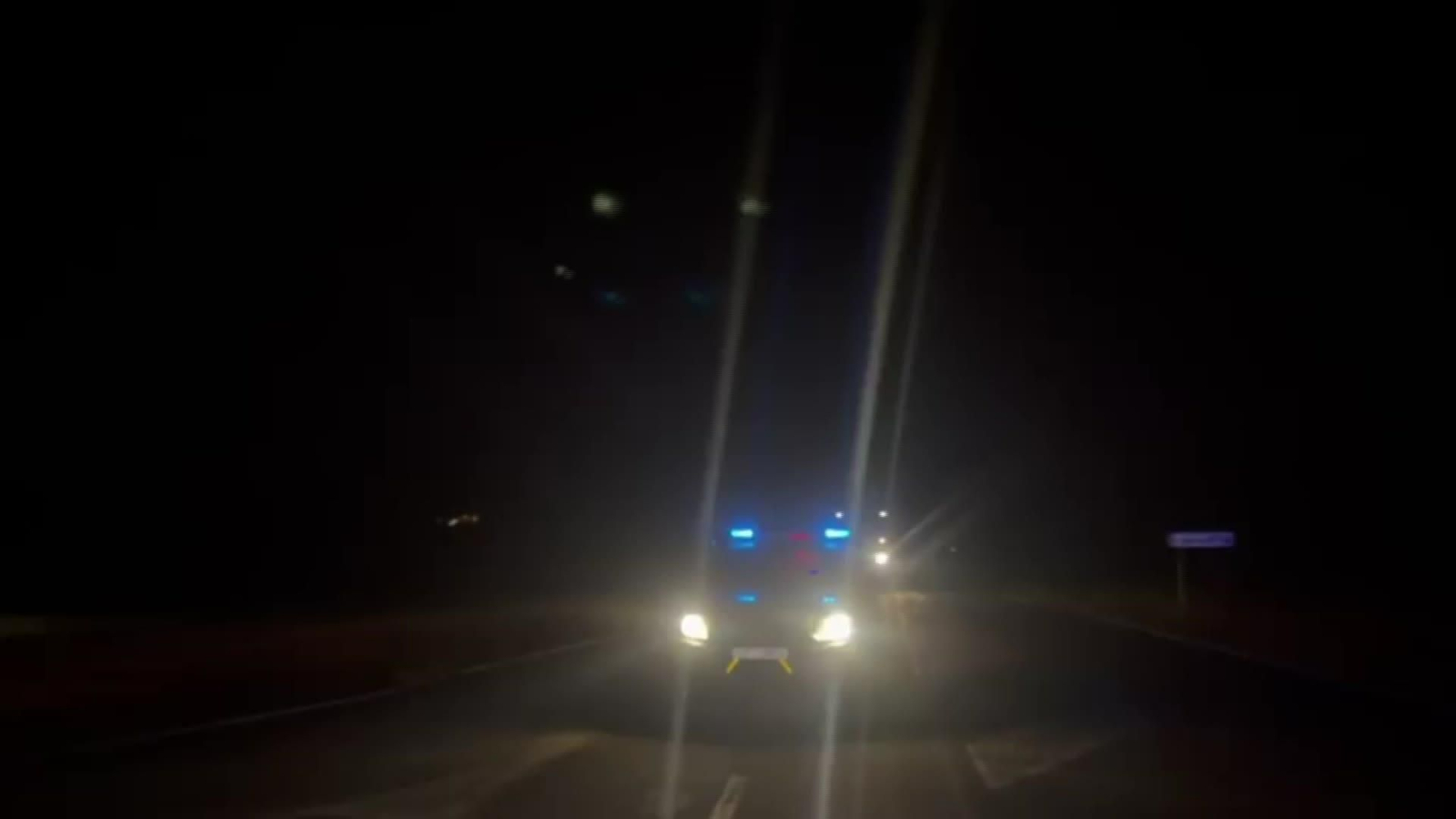 J011-HUESCA IMAGENES UME INCENDIO LA FUEVA