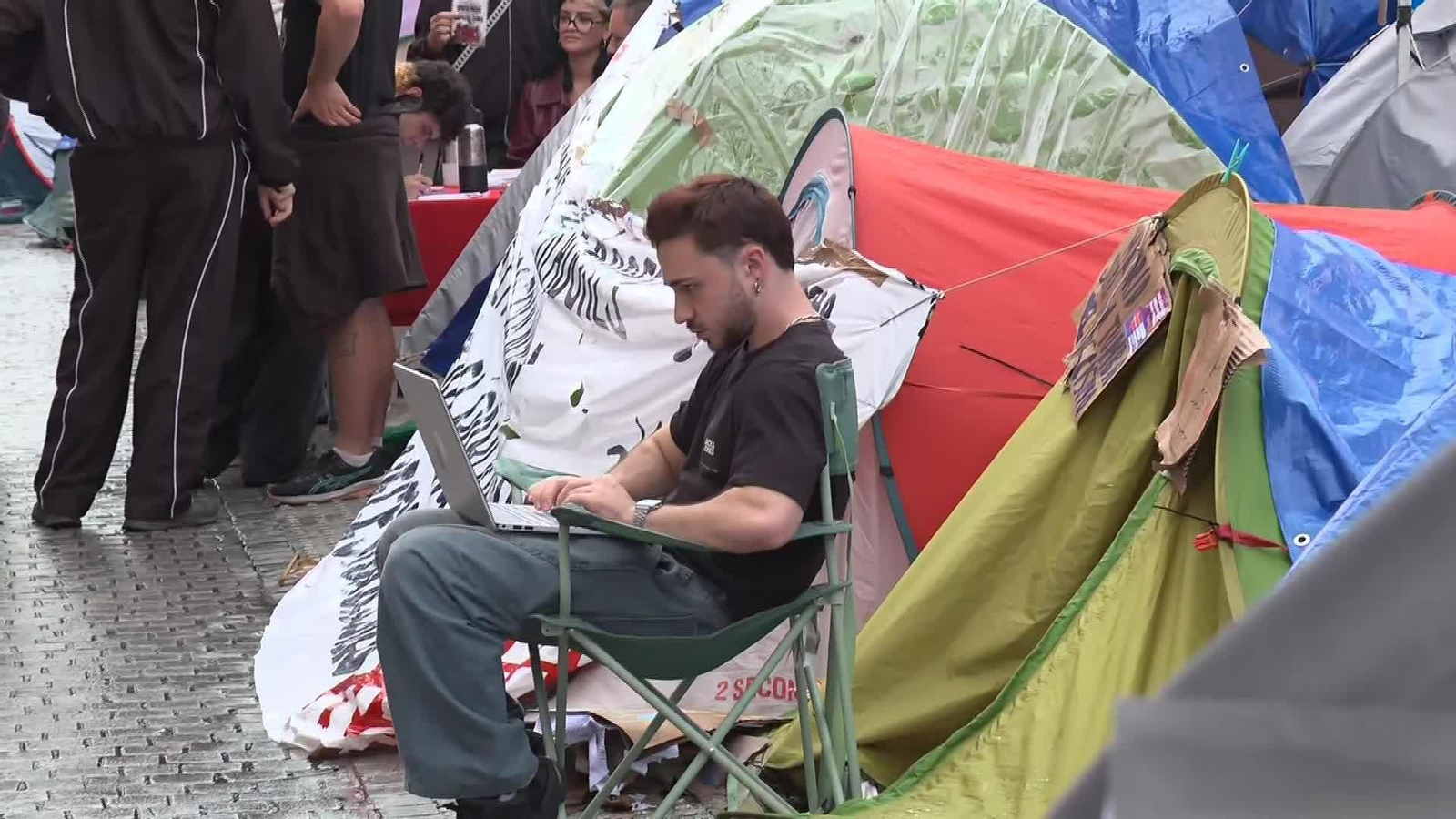 M065-MADRID ACAMPADA VIVIENDA SOL
