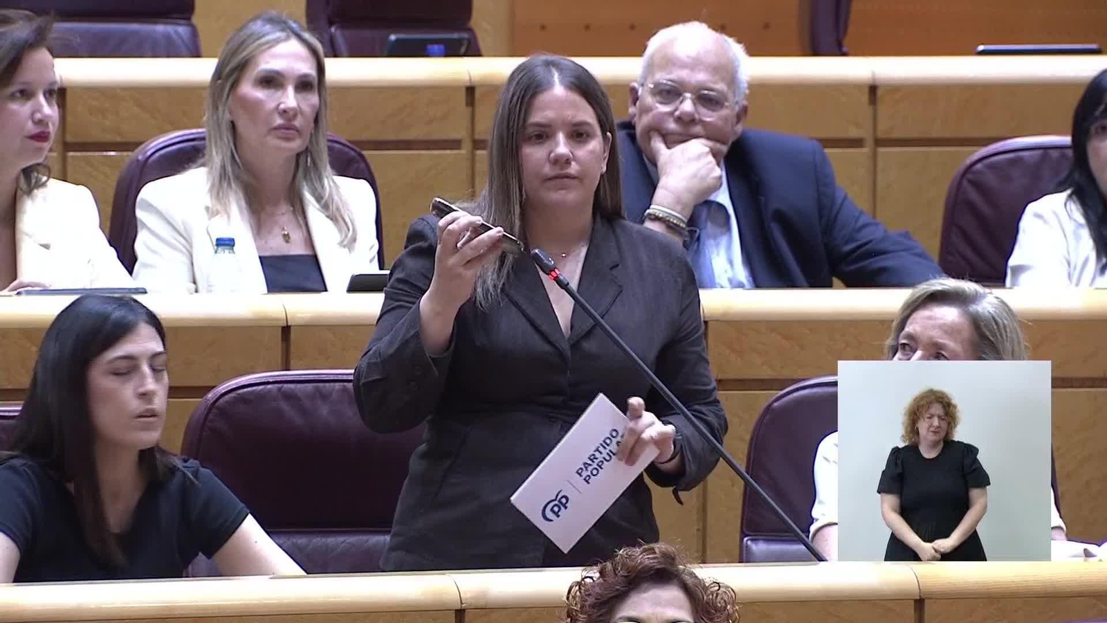 M084-MADRID SENADO PP A ELMA SAIZ SOBRE MANOS LIMPIAS