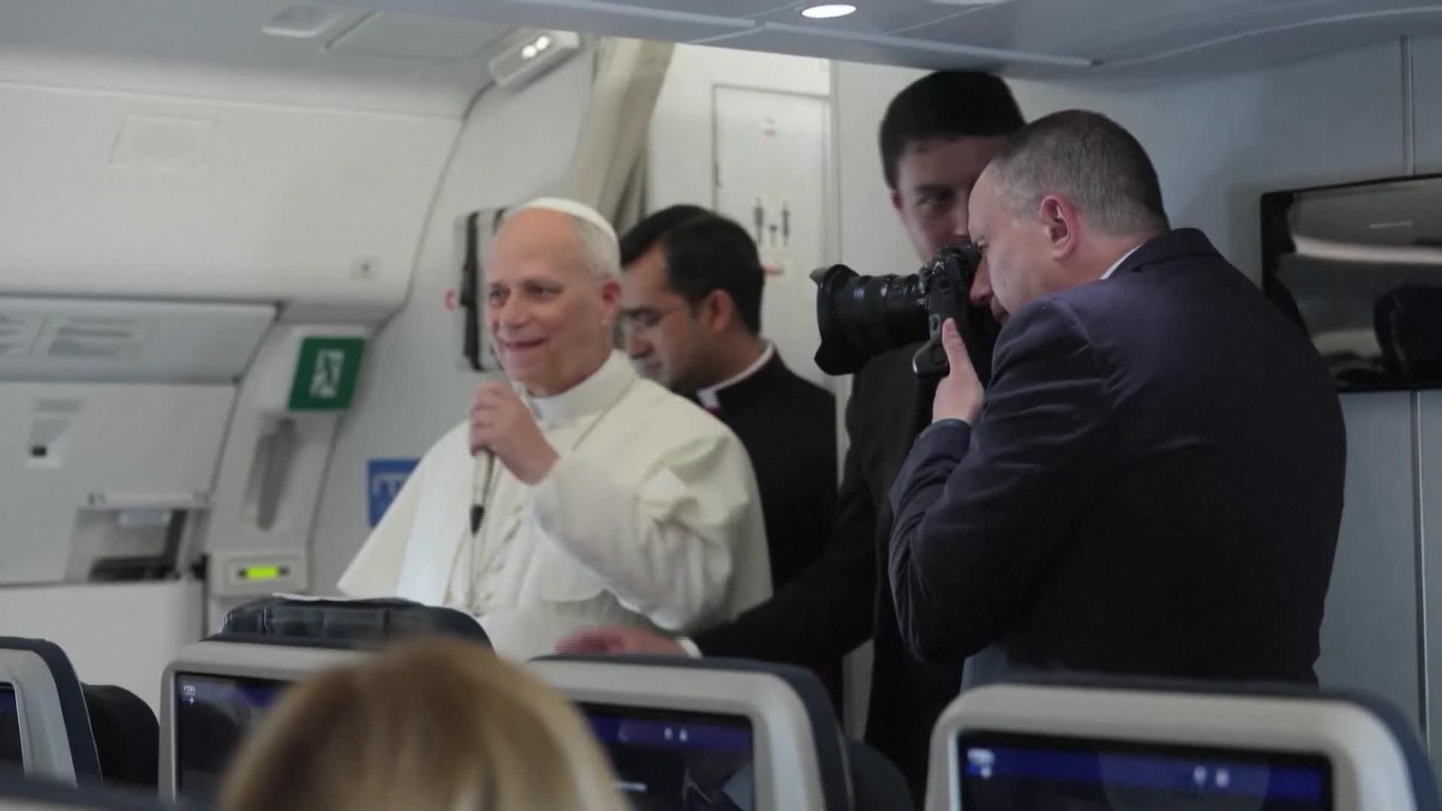 S009-ANGOLA LLEGADA PAPA Y VIAJE AVION