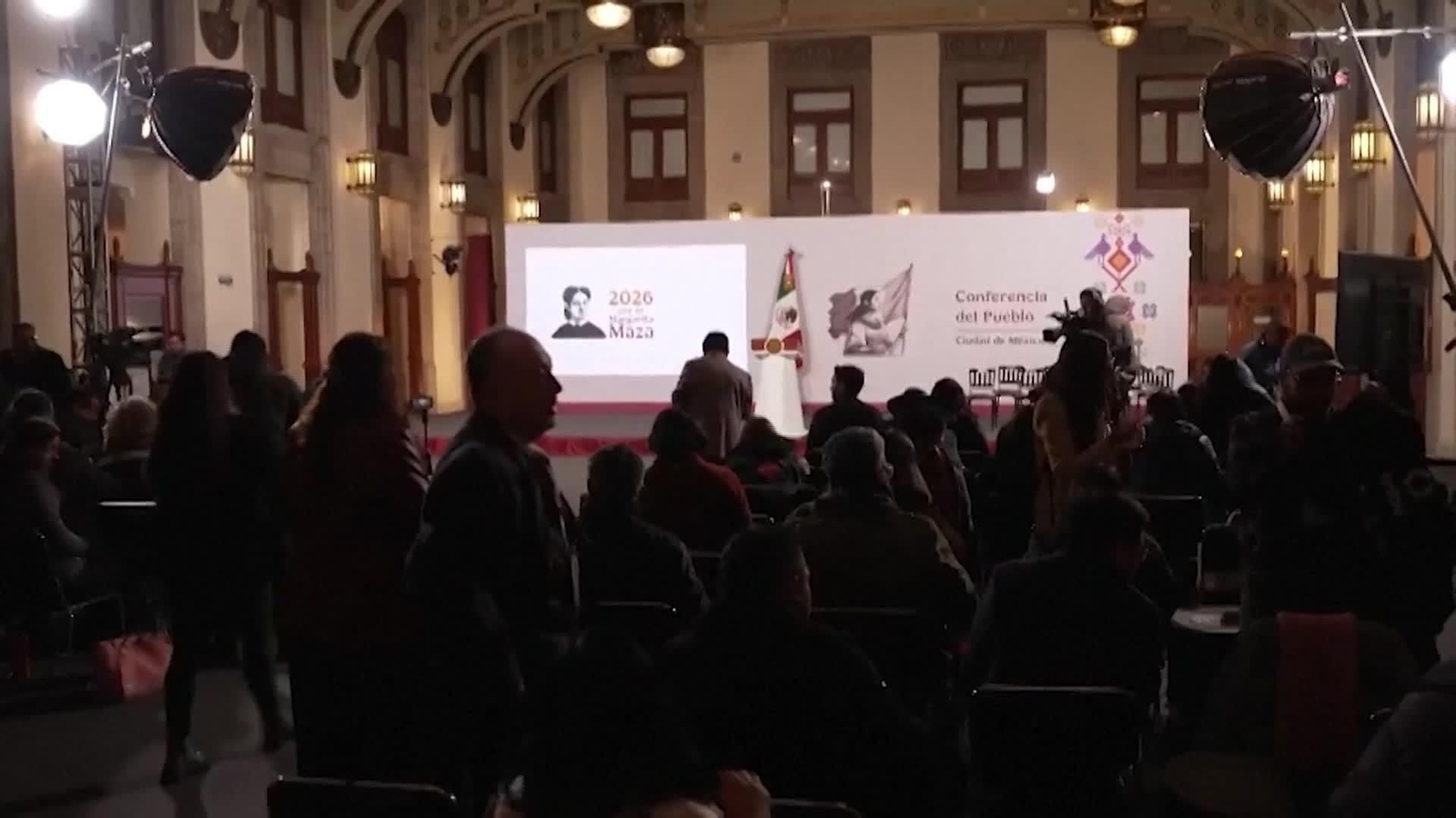 L100-MEXICO LLORA GENERAL EJERCITO