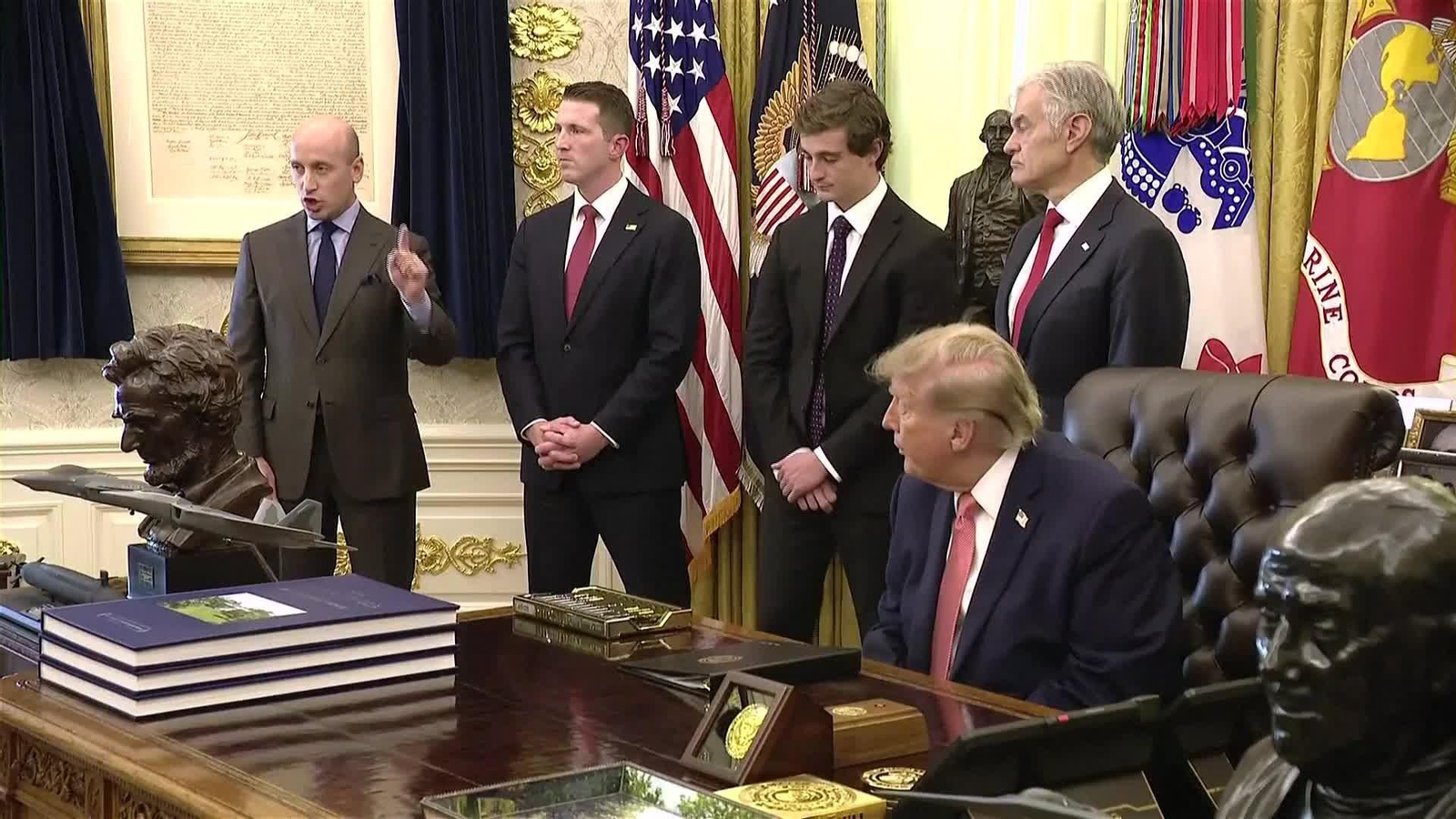 X007-EEUU TRUMP CONTRA PROTESTAS FRANCIA Y SOBRE CEUTA