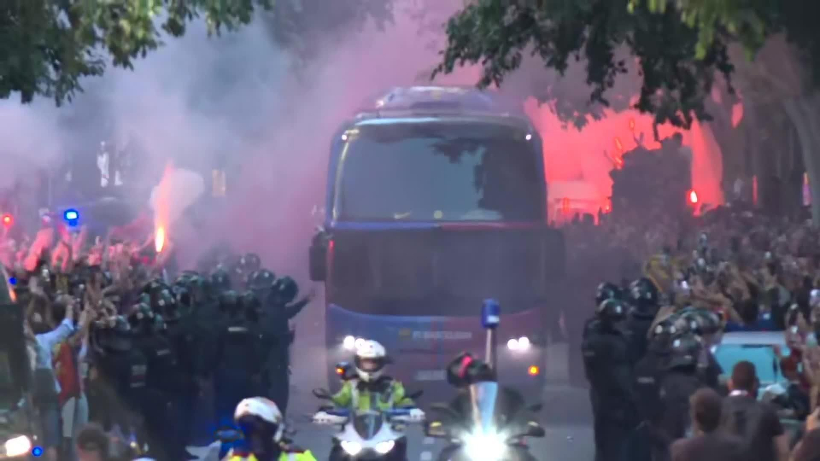 va bus del barça apedreado