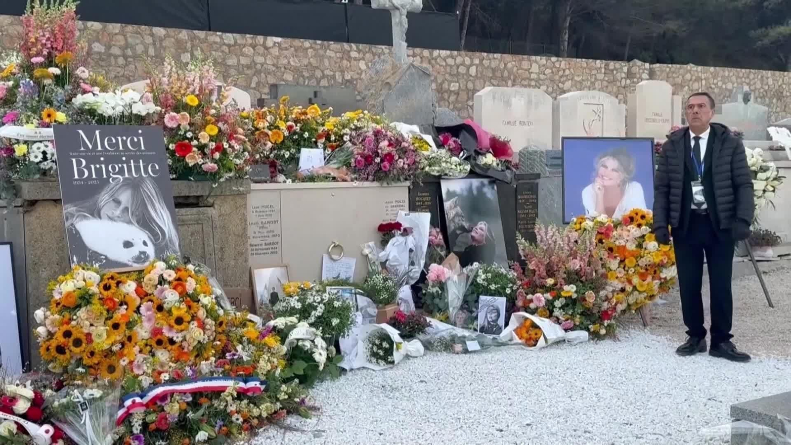 X058-FRANCIA FUNERAL BARDOT SAINT TROPEZ