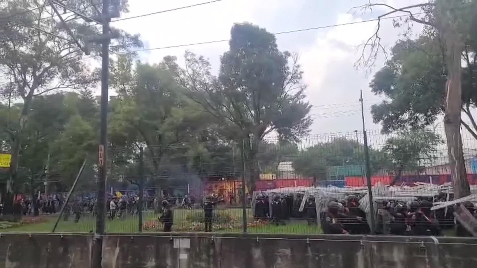 V007-MEXICO PROTESTAS MUNDIAL