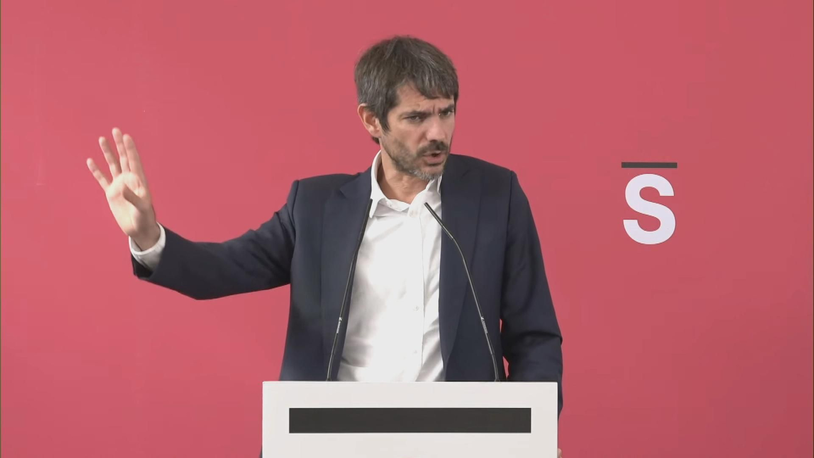 Urtasun apuesta por "redoblar el diálogo" con Junts y le recuerda los logros de la legislatura Urtasun apuesta por "redoblar el diálogo" con Junts y le recuerda los logros de la legislatura