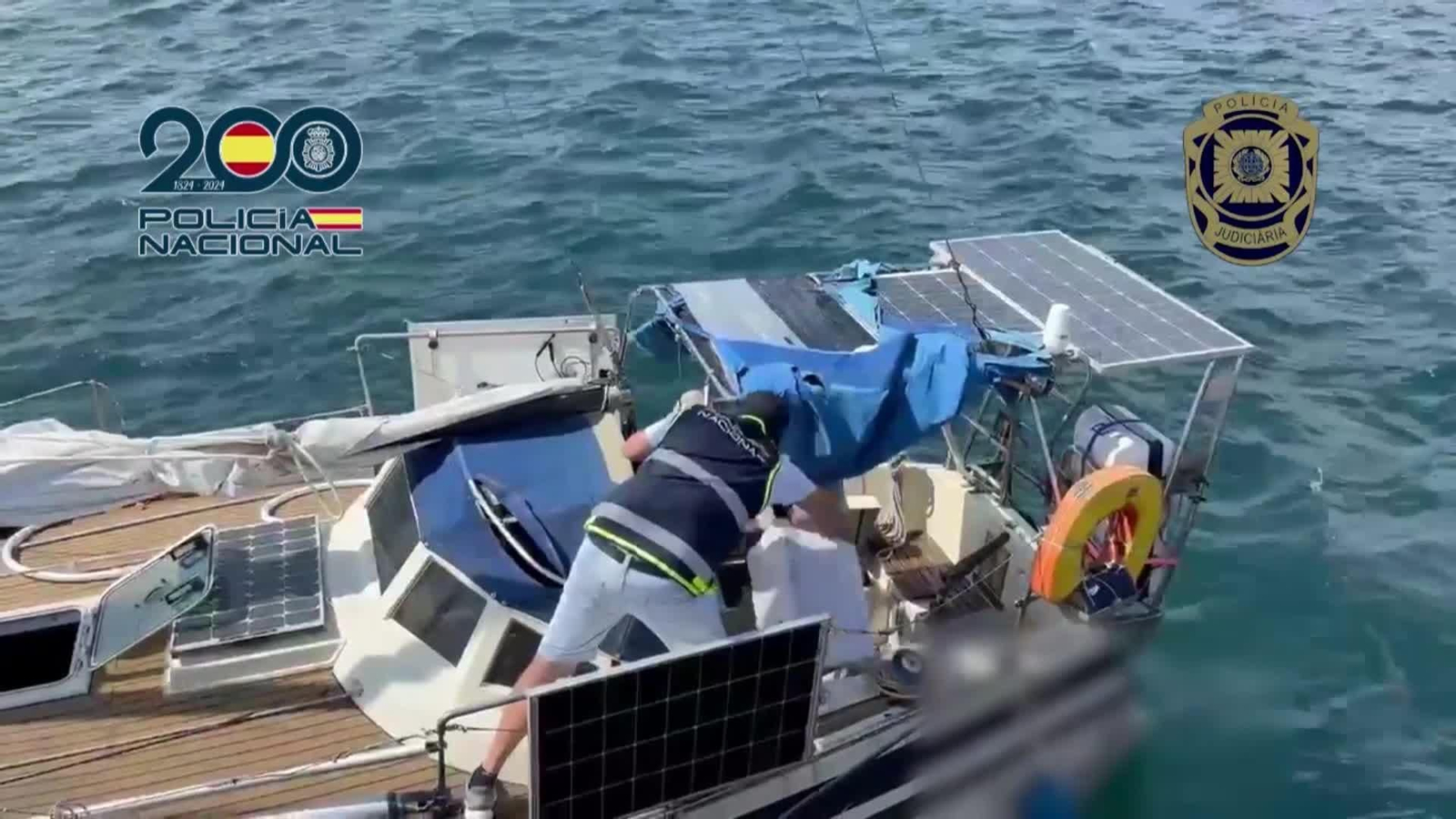 V615-IMAGENES POLICIA COCAINA BARCO SUDAMERICA