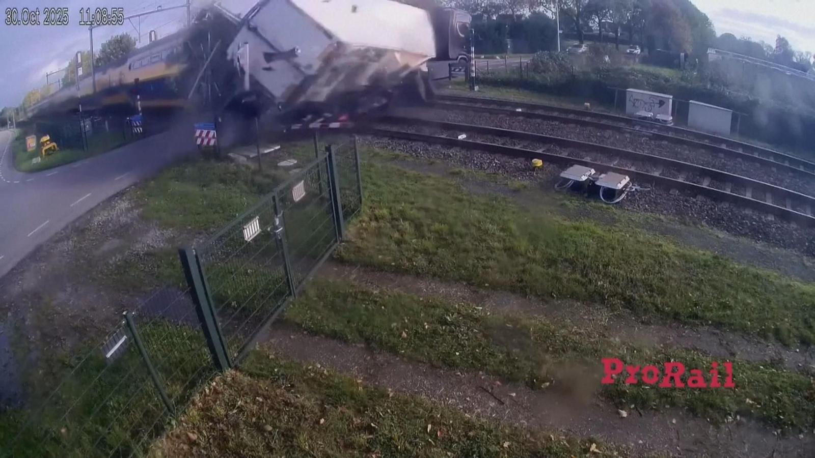 camion tren camion tren