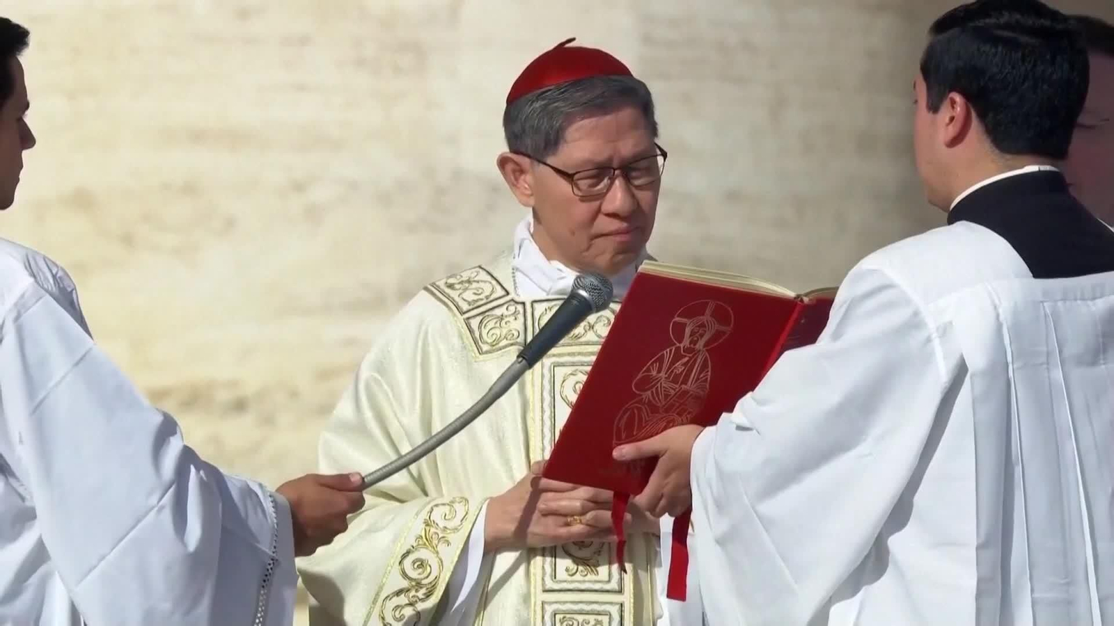 vaticano misa sin el papa con el cardenal tagle