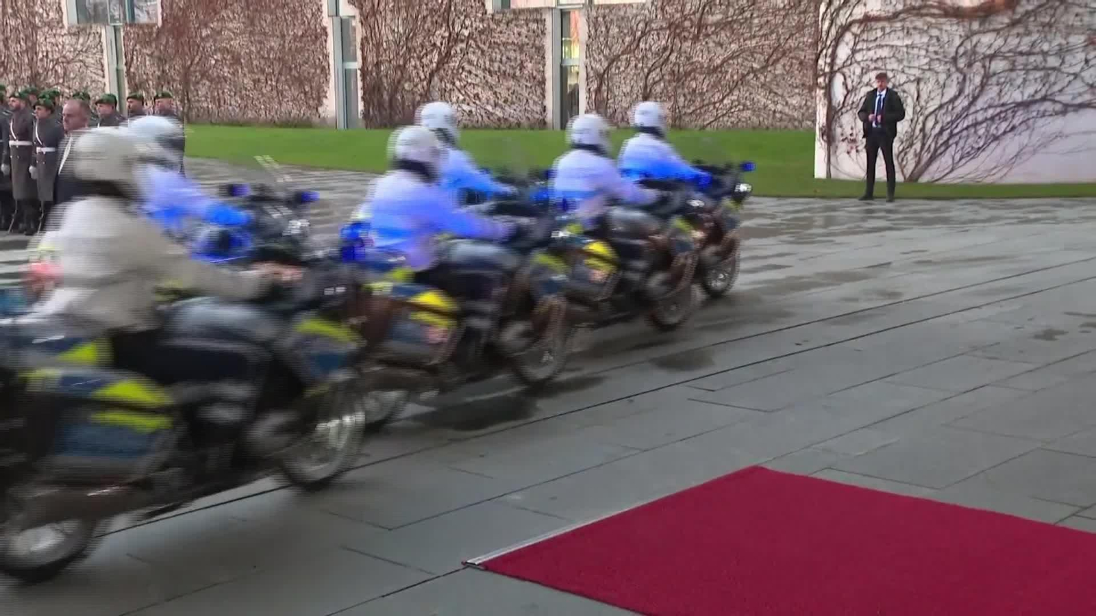 L004-ALEMANIA MERZ RECIBE AL PRIMER MINISTRO POLACO