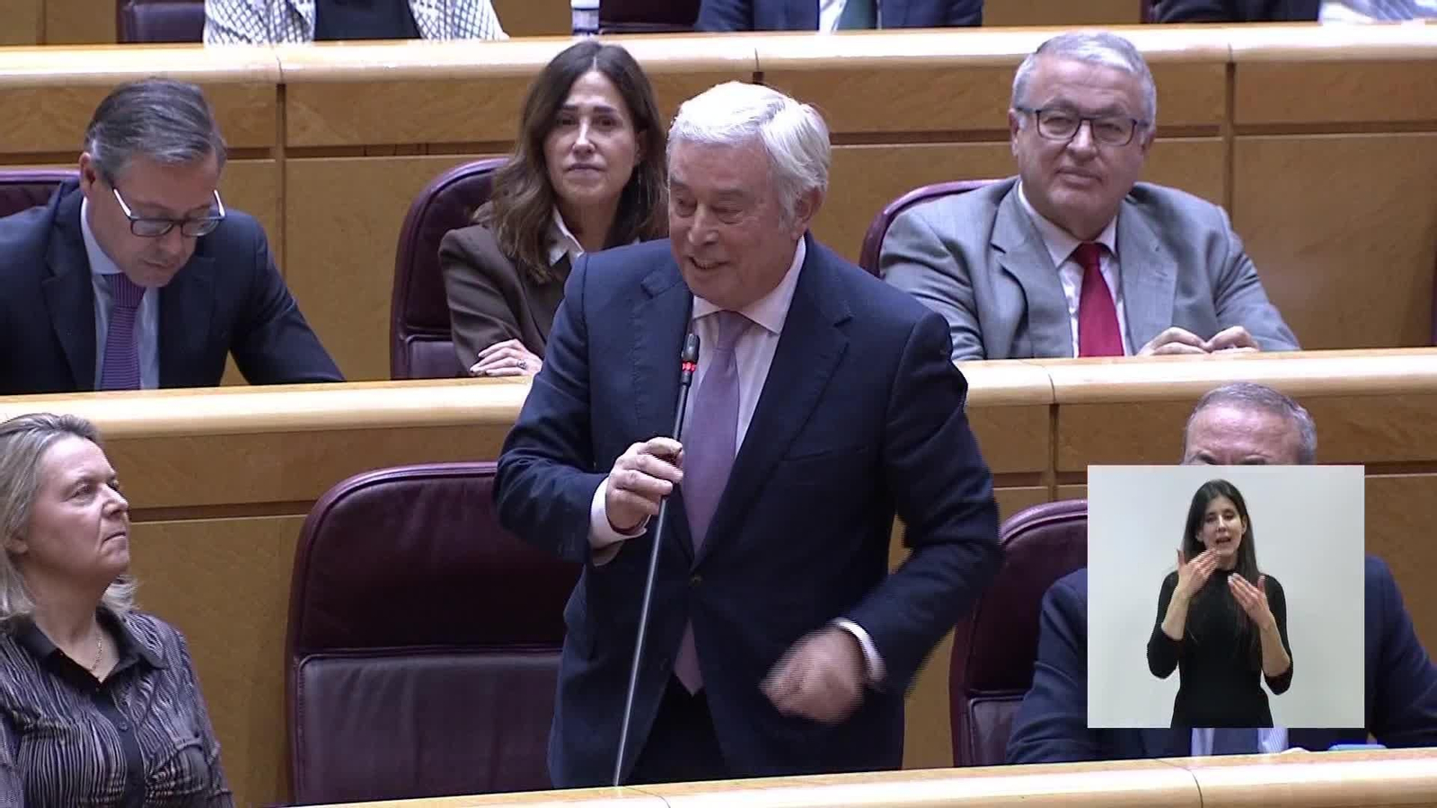 M086-SENADO SESION CONTROL PP A CUERPO