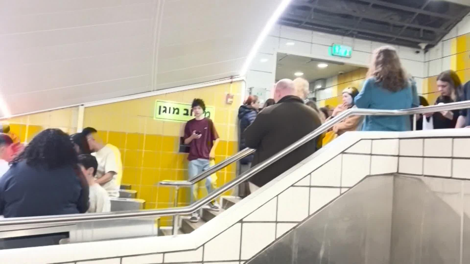 va israel corren a los refugios en haifa