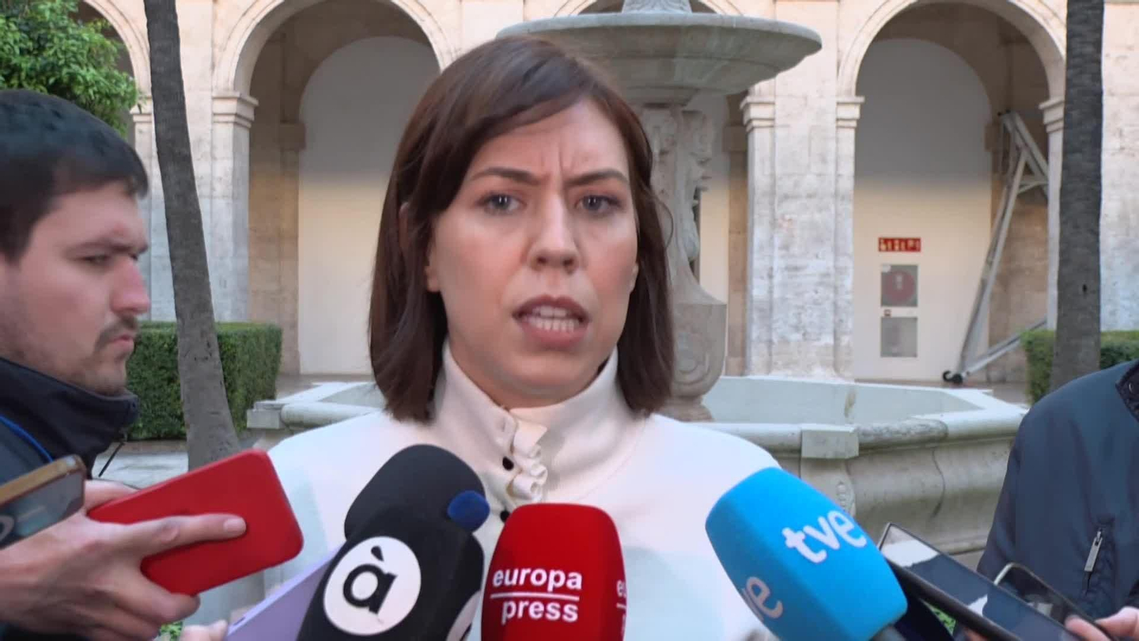 va diana morant sobre camarero OK