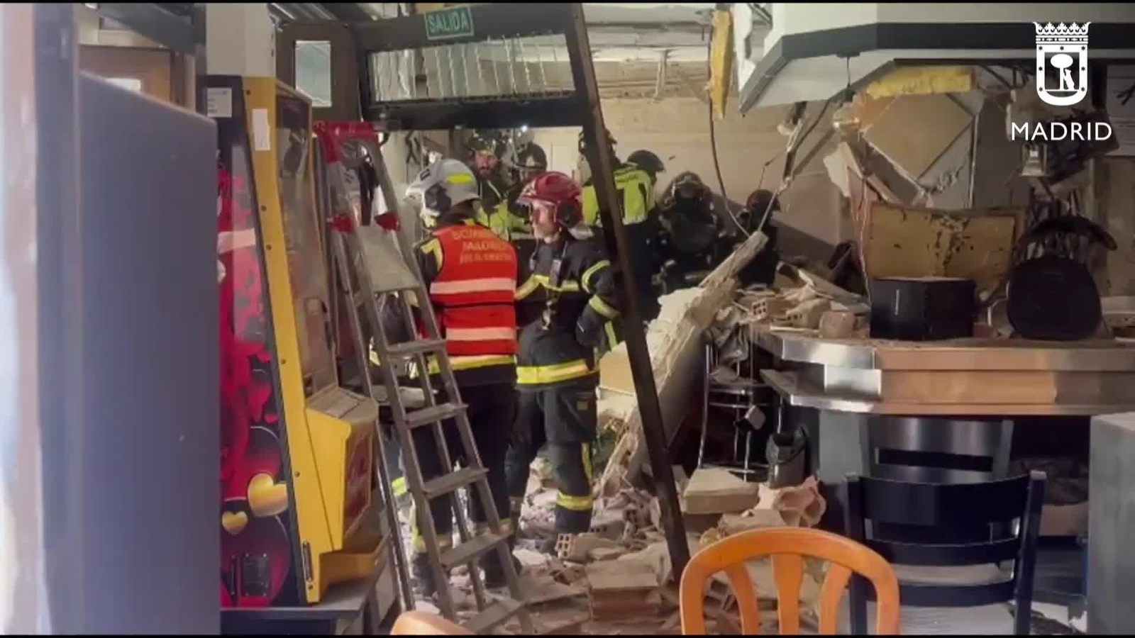 S044-MADRID EXPLOSION BAR VALLECAS