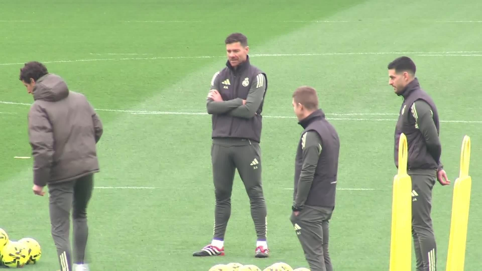 V033-MADRID ENTRENAMIENTO REAL MADRID