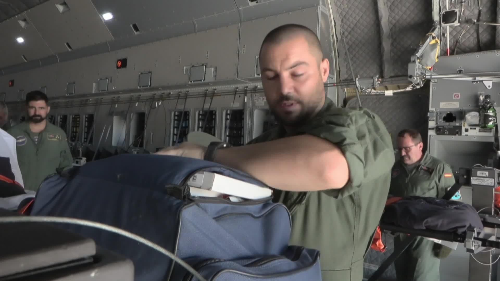 va margarita robles avion niños gaza