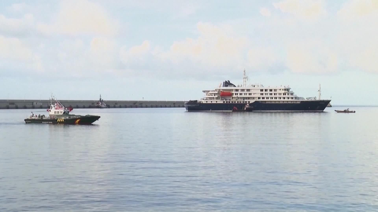 S040-PAÍSES BAJOS CUARENTENA BARCO HONDIUS