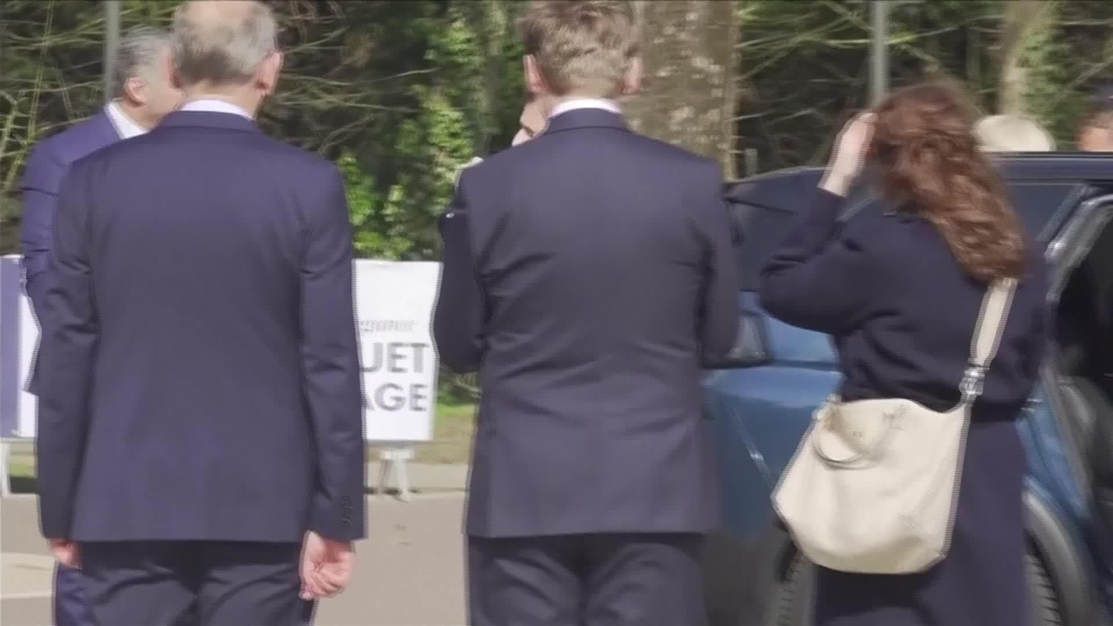 D007-FRANCIA MACRON VOTA ELECCIONES MUNICIPALES