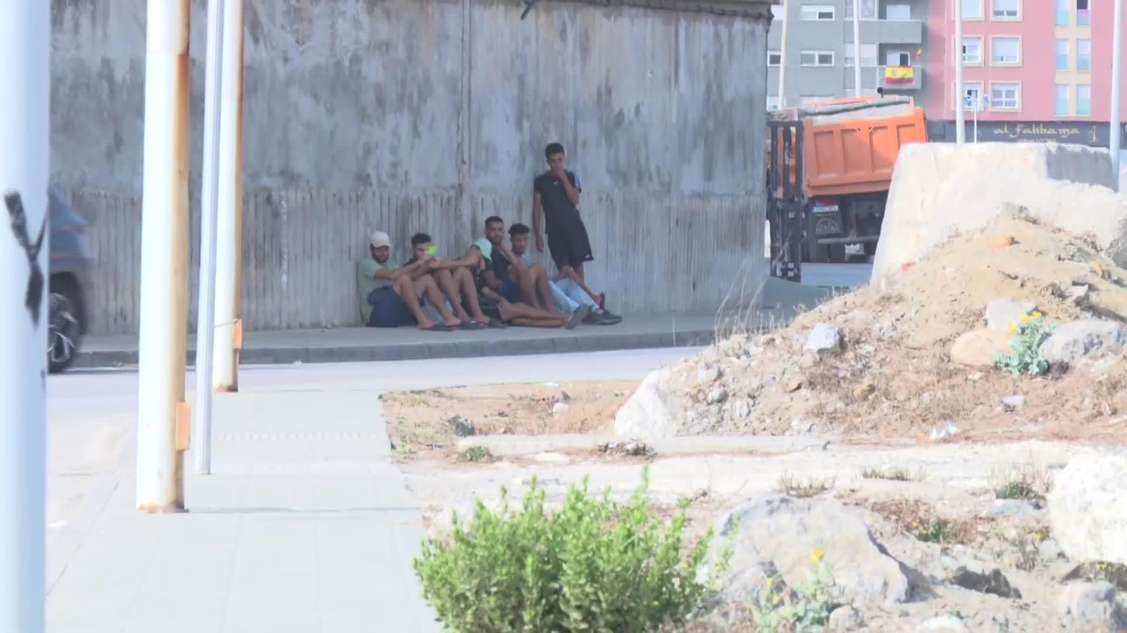 L042-CEUTA CAMPAMENTO PUERTO Y MIGRANTES