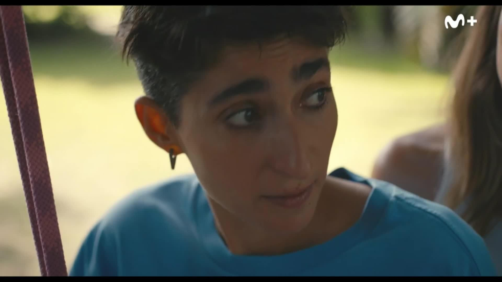 va alfombra roja flores