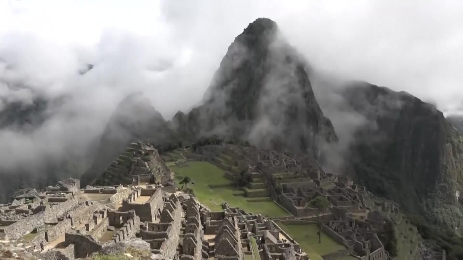 va lluvias machu pichu