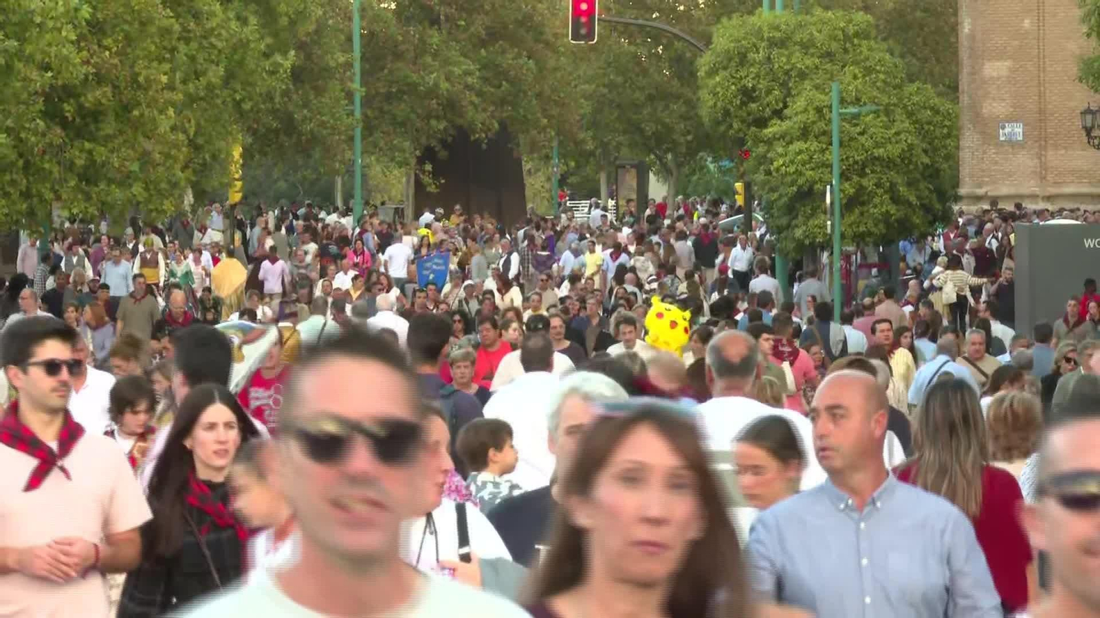 L033-ZARAGOZA AMBIENTE TARDE